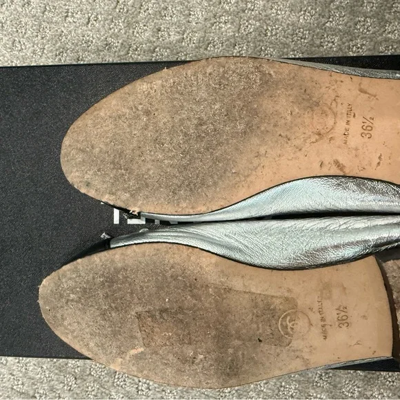 CHANEL Metallic Silvered/Black Flats size 36.5